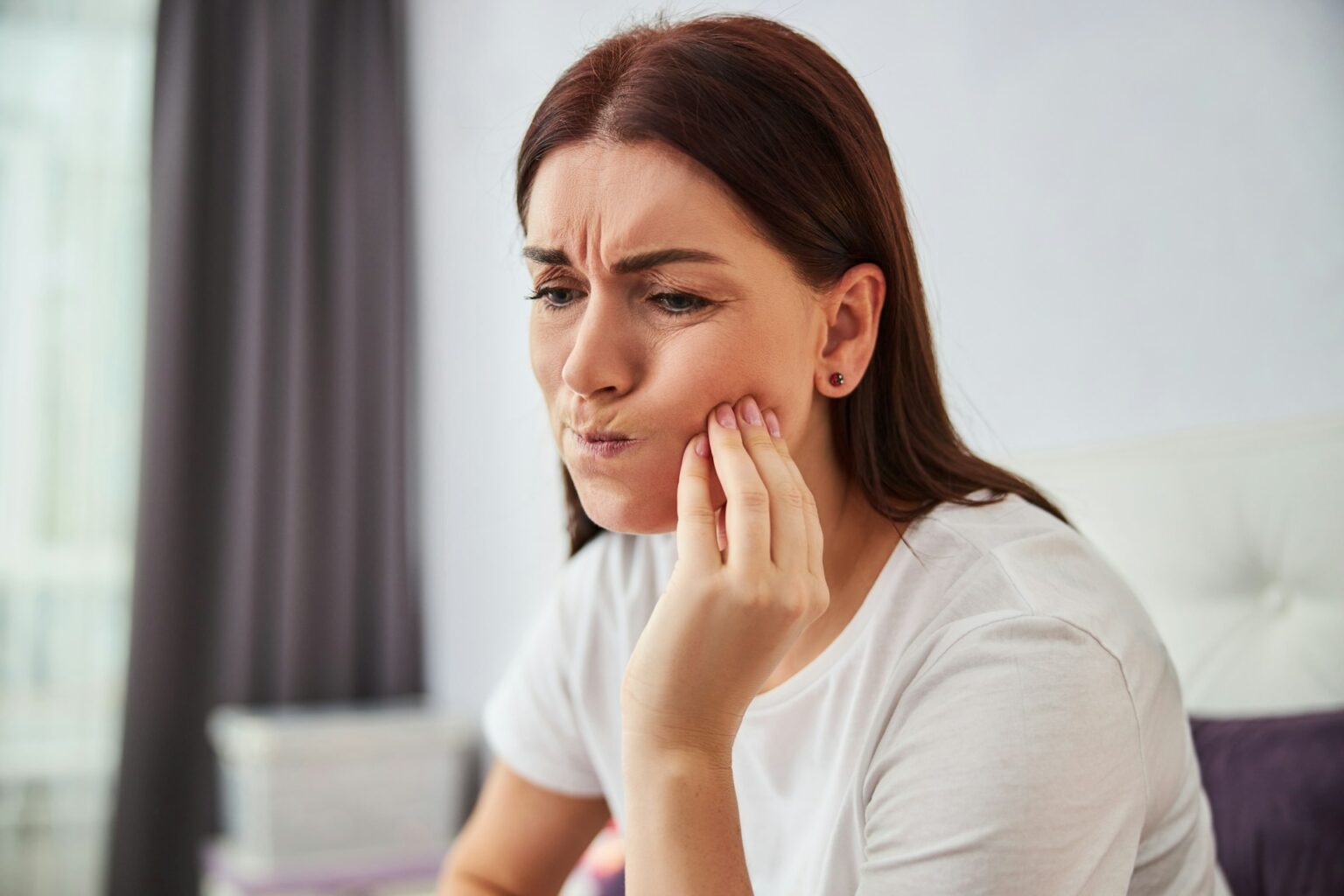 How to Relieve a Severe Toothache Fast: Simple Home Remedies That Work Quickly